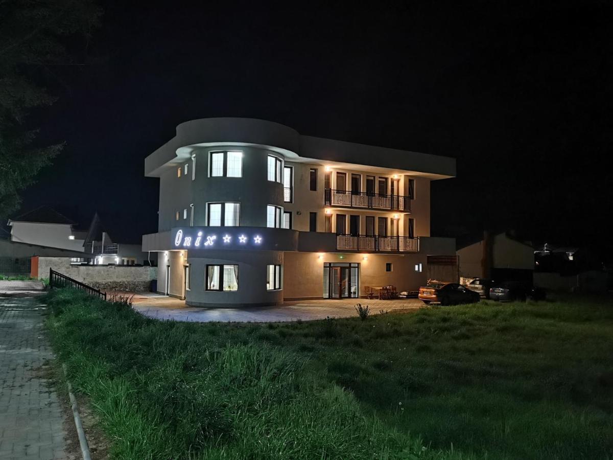 Onix Băile Herculane Exterior foto